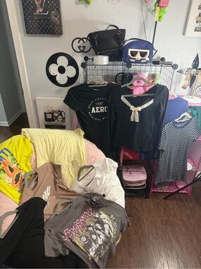 Bundle #3- 9 Women's XS & S Items - Pics included